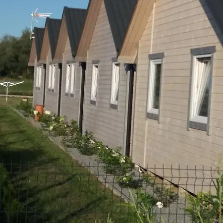 Bajkowe Chatki * Rusinowo (Slawno)