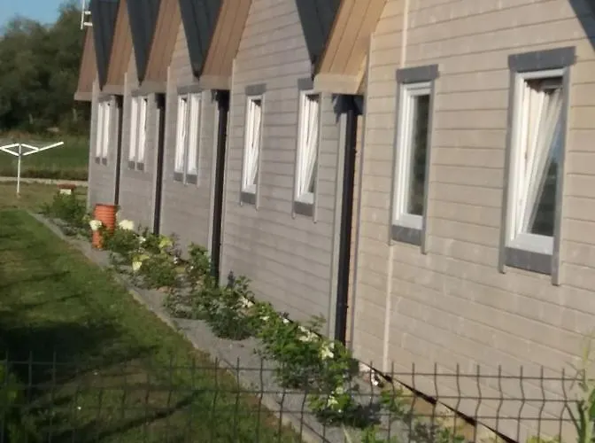 Bajkowe Chatki * Rusinowo